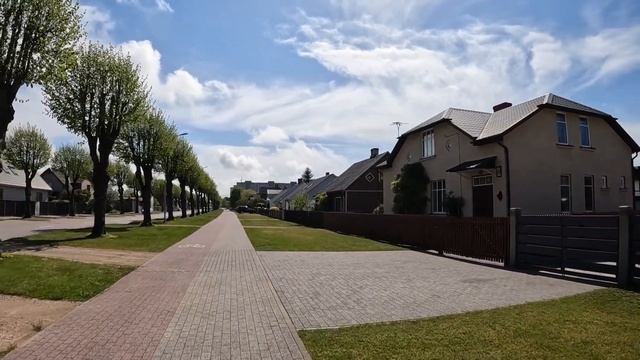 ВЕНТСПИЛС, ЛАТВИЯ / Прогулка: Поликлиника - Техникум - ул.Саулес - Парк Аттракционов / 27.05.2022. смотреть онлайн