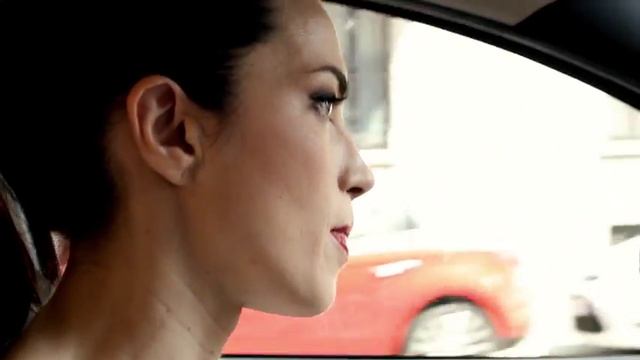 I Test Drive di Autoaspillo - La nostra Fashion Victim prova la nuova Lancia Ypsilon 5 porte смотреть онлайн