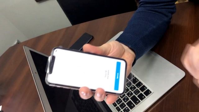 Распаковка iphone 11 pro 256 и первый запуск смотреть онлайн