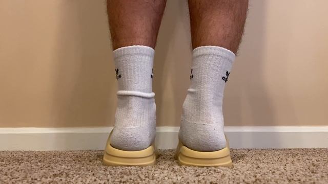 Adidas Yeezy Slides Review and On Feet смотреть онлайн