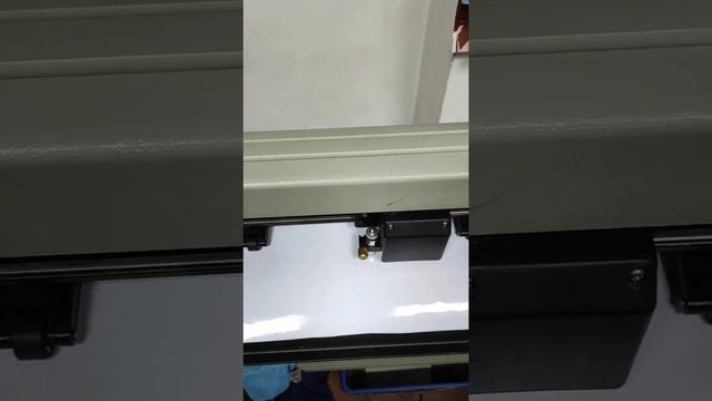 Работа с каттером. Резка пленки Oracal смотреть онлайн