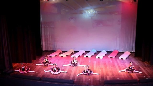 16 - Gatinhas Bailarinas смотреть онлайн