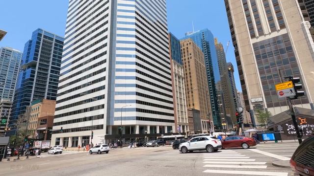 Walking Downtown Chicago Illinois 4K UHD 60fps 4th of July 2021