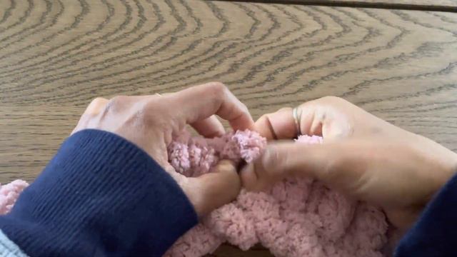 Learn how to Hand Knit a Chunkey Blanket!!!! смотреть онлайн