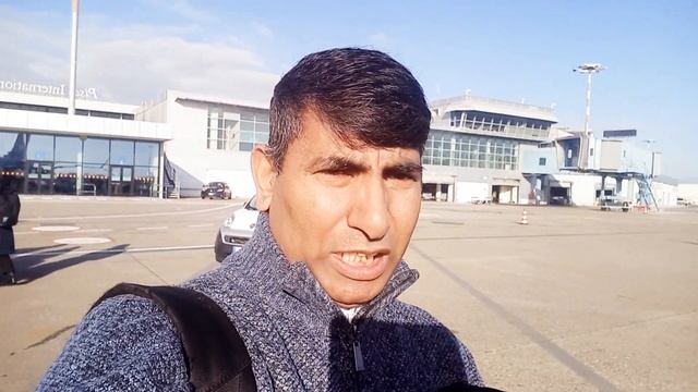 traveling to Brussels from pisa airport italy смотреть онлайн