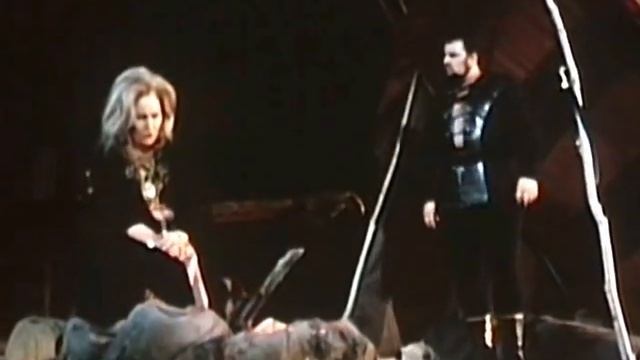 3/9 Опера Трубадур 1972/Il Trovatore/Montserrat Caballé,Ирина Архипова смотреть онлайн