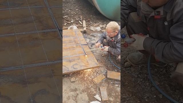 Резка металла резаком! смотреть онлайн