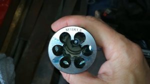 Renault Fluence восстановление резьбы в поддоне двигателя