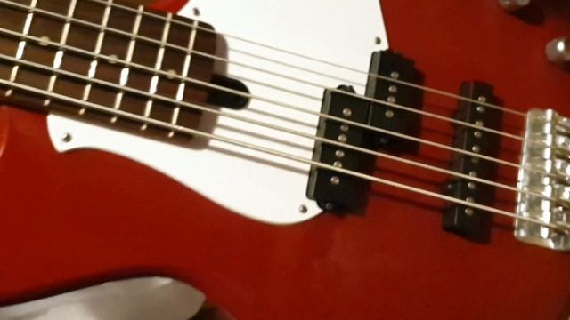 #Yamaha Bb235 5 string Bass Raspberry Red ( Bass guitar #unboxing) смотреть онлайн