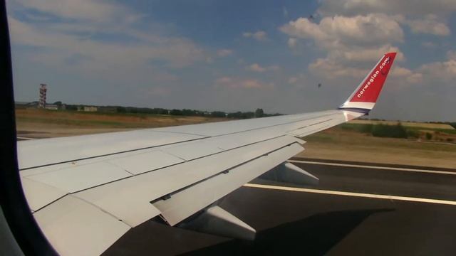 Norwegian Air Shuttle B737-800 takeoff from Rome-Fiumicino Airport (FCO-OSL) смотреть онлайн