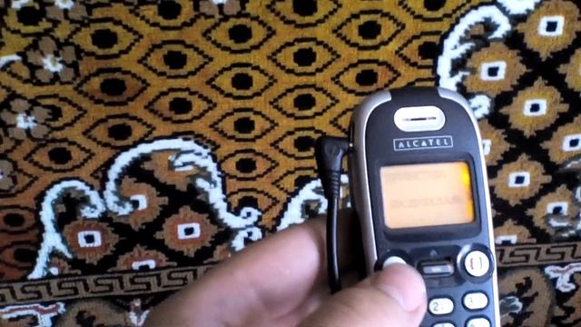 Обзор ALCATEL ONE TOUCH 310 смотреть онлайн