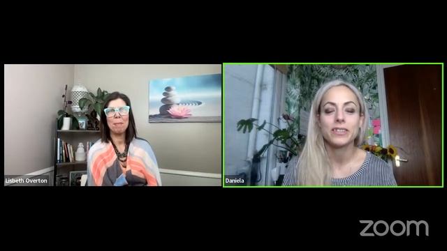 How I Created A Best Seller Oracle Deck ? with Lisbeth Overton & @noharanda3762 смотреть онлайн