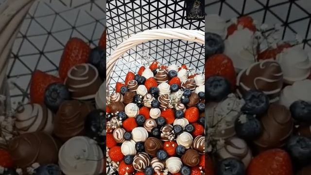 #рекомендацииютуб #подароклюбимой Клубника в Бельгийском Шоколаде Корзина Фуд-флорист смотреть онлайн