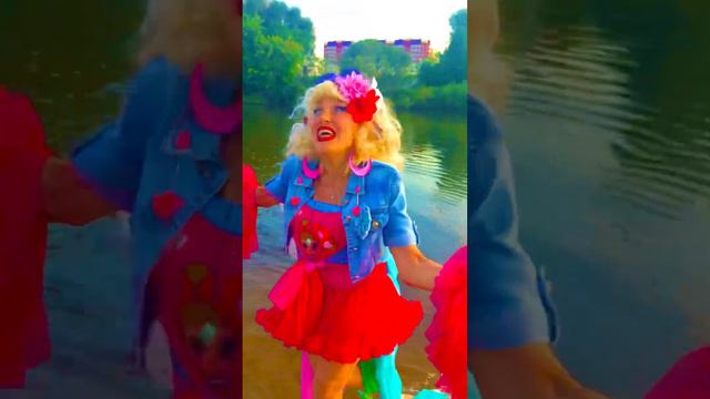 Ах, это 3 сентября!!! Мыла Ленуся белые ножки… #3сентября #lena🌺letoя #ленуся #еленажеланкина #хит