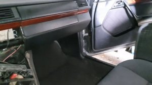 MERCEDES W124 E220. Замена радиатора печки.