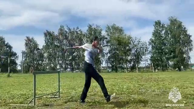 Сотрудники МЧС провели профилактический урок в лагере "Волжанка" смотреть онлайн