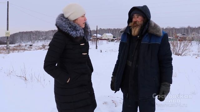 В Долгодеревенском в двух машинах зимует мужчина с двумя кошками смотреть онлайн