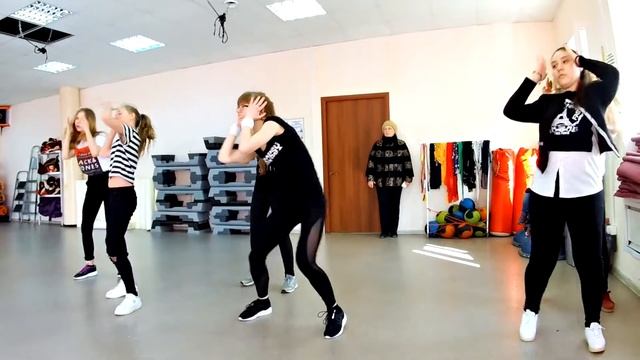 2018.04.15 - танцы фишка - Trust Fund Baby смотреть онлайн
