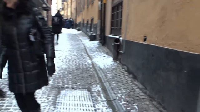 Стокгольм/ Подарок от сестер. смотреть онлайн