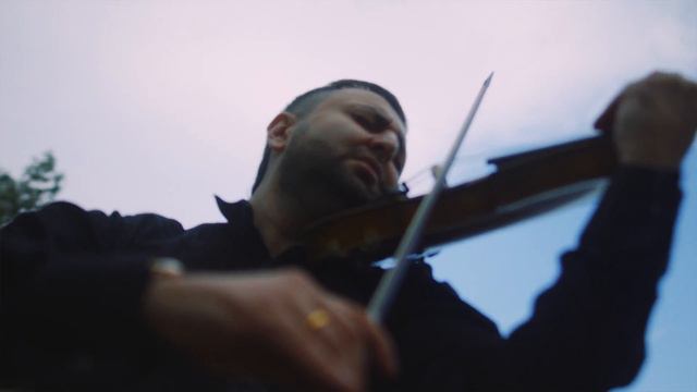 Oblivion (Astor Piazzolla) by Trio Stradivarius (Music Video by Pakkert Studio) смотреть онлайн