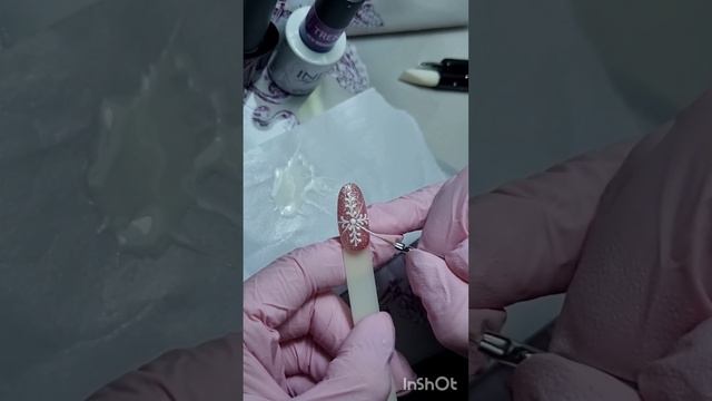 Рисование. Снежинка и вензеля на ногтях. Обучение. смотреть онлайн