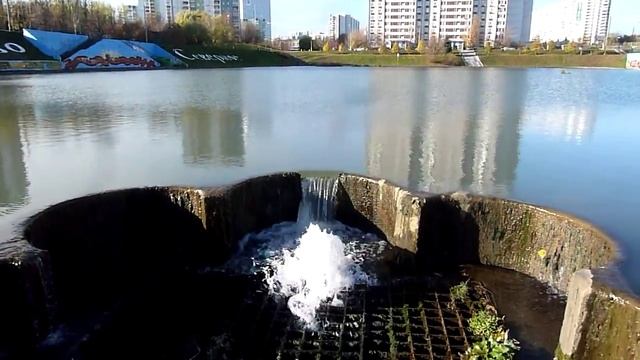 Пруд у Варшавского ш..MTS