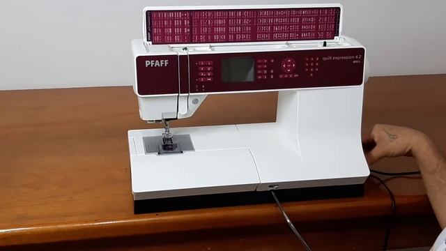 PFAFF QUILT EXPRESSION 4.2 смотреть онлайн