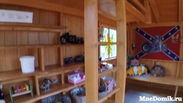 Домик на дереве с витражами смотреть онлайн