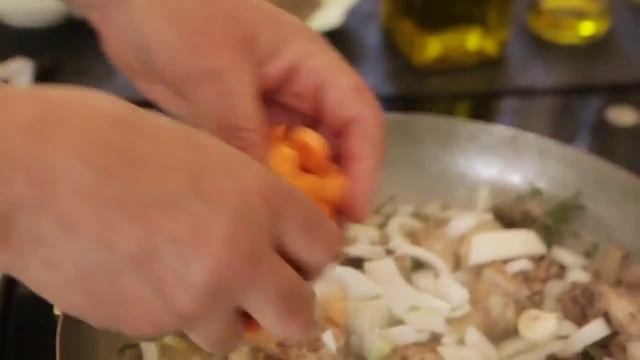 Тушеный цыплёнок -Дженнаро Контальдо