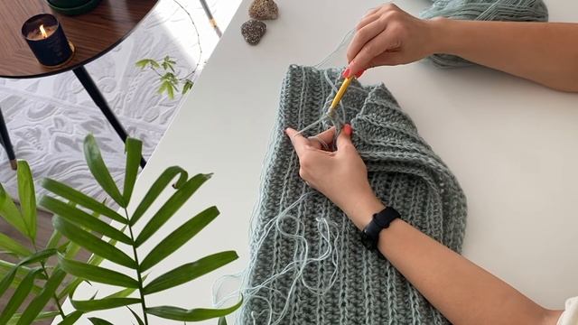 ПРОСТОЙ ОВЕРСАЙЗ СВИТЕР крючком для новичков #crochet смотреть онлайн