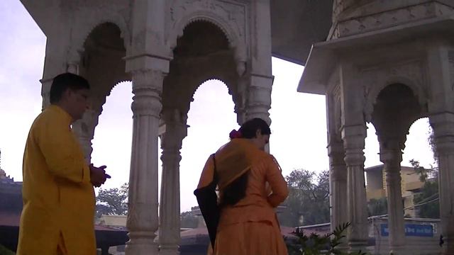 Поклонение местам Самадхи . Радха Гири Матаджи. Харидвар 2015 год