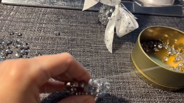 МК Новогодние игрушки из бусин// Часть 2 Елочный шар из хрусталя// Идеи новогодних боксов