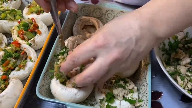 Фаршированные грибы с мясом и с овощами❤️ смотреть онлайн
