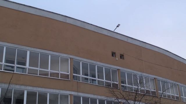 Разное качество работ разных бригад, фасаду 17 лет, разбор полётов