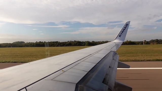 TRIP REPORT | Ryanair (Business Plus) | Boeing 737-800 | London Stansted - Glasgow смотреть онлайн