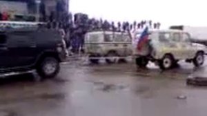 Хаммер против 2 Уазиков