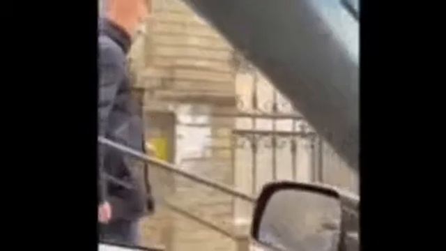 Лешу гончаренко встретили на улице и спросили где его автомат смотреть онлайн