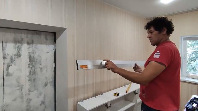 Как быстро повесить кухонные шкафы смотреть онлайн