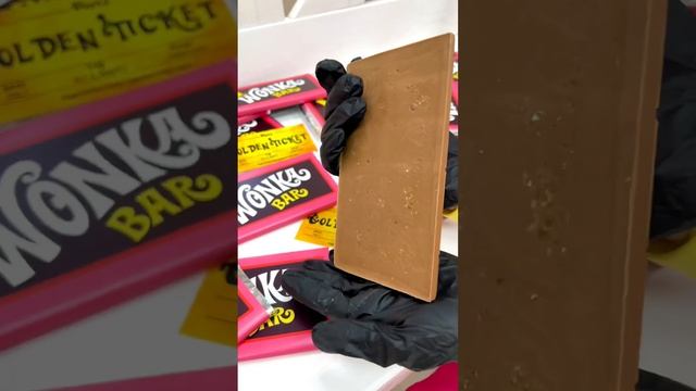 Шоколад Wonka из фильма Чарли и шоколадная фабрика ??? смотреть онлайн