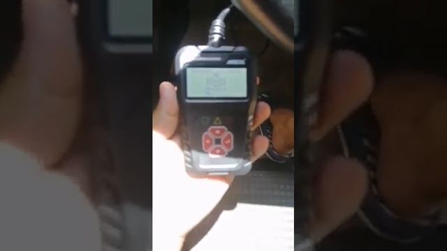 HOW TO USE SCANNER TO DETECT FAULT CODES ON CAR смотреть онлайн