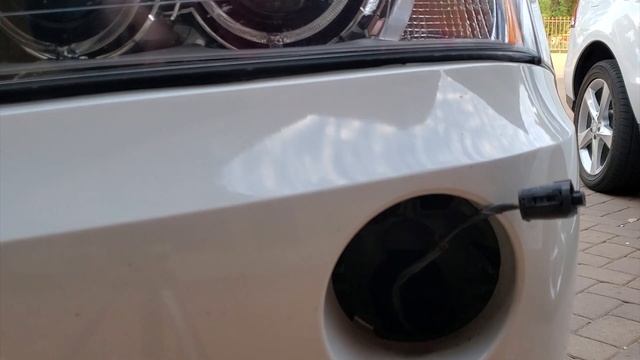 BMW X3 F25 Fog Light Replacement