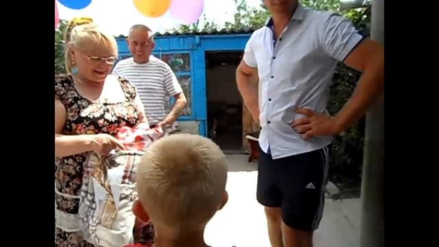 День рождения Аксиньи\\Гости и подарки смотреть онлайн
