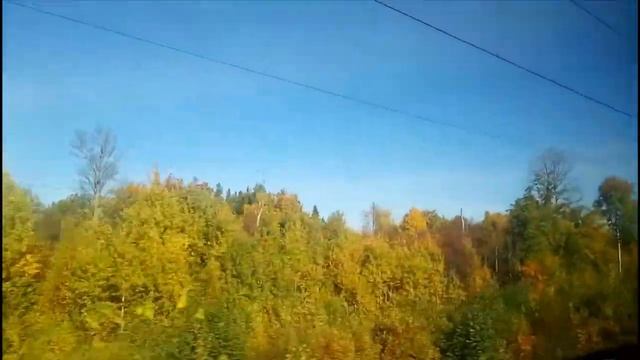 Осенняя музыка за окном поезда смотреть онлайн
