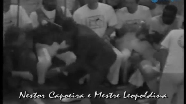 Capoeira video: Mestre Leopoldina, Samara e Nestor Capoeira смотреть онлайн