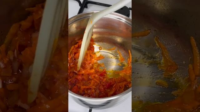 Суп с охотничьими колбасками ? •