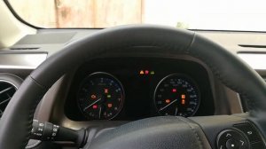При старте авто звучит три писка, три раза (Тойота RAV 4)