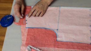 Выкройка простого топа с нагрудной вытачкой.