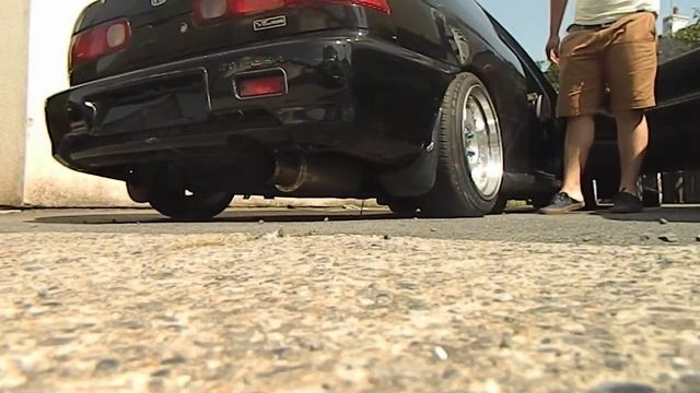 Honda Integra B16a straight through decat dc1 sound смотреть онлайн