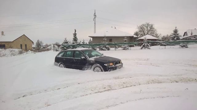 BMW E46 325xi Touring Drift Test 4x4 Ve Sněhu 25cm , Im Schnee- In Snow