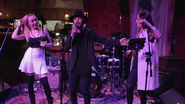 COVER GROUP По дороге в Куршевель (LIVE VERSION) смотреть онлайн